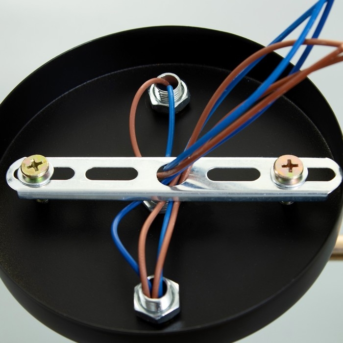 Люстра Люстра "Роберта" 3хЕ27 40Вт черно-золотой 52х26х27 см BayerLux