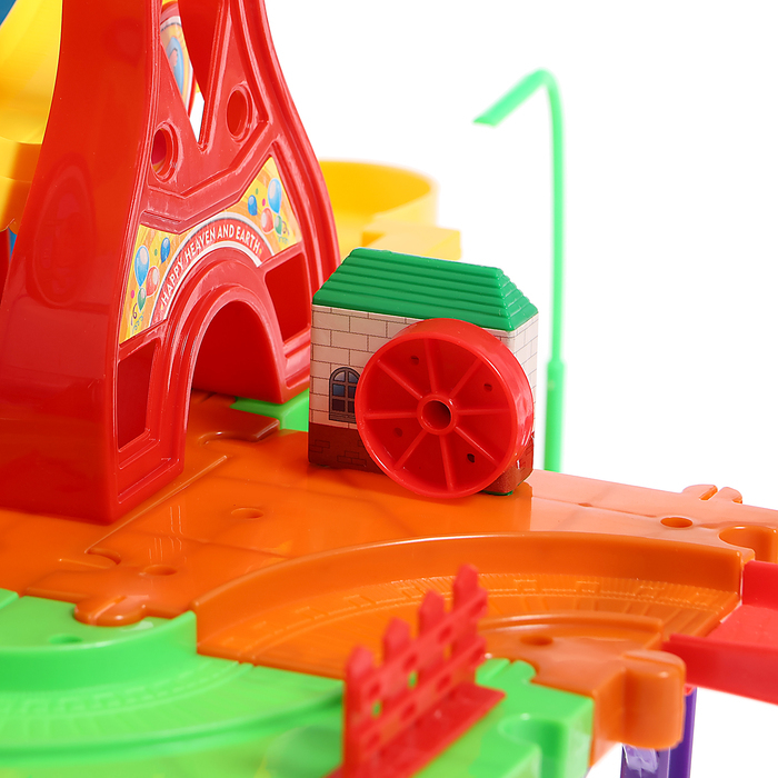 Железная дорога «Забавное путешествие», 2 паровоза, работает от батареек Железная дорога «Забавное путешествие», 2 паровоза, работает от батареек