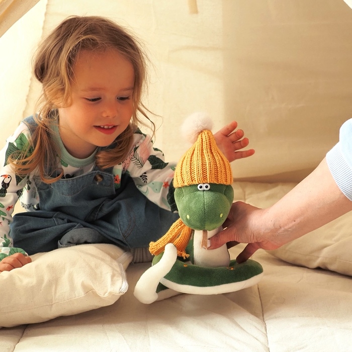 Новый год! Мягкая игрушка &laquo;Змей Сёма&raquo;, в жёлтой шапке, 20 см