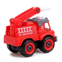 Конструктор винтовой «Пожарная машина», с отвёрткой, 31 деталь Конструктор винтовой «Пожарная машина», с отвёрткой, 31 деталь