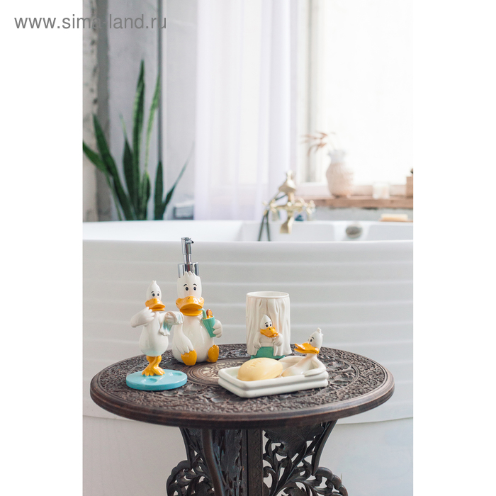 Набор аксессуаров для ванной комнаты &laquo;Утиные истории&raquo;, 4 предмета (дозатор 200 мл, мыльница, стакан, подставка для щёток), цвет белый
