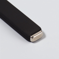 Магнит для лака, 6×1×0.5 см, резиновая ручка, чёрный Магнит для лака, 6×1×0.5 см, резиновая ручка, чёрный