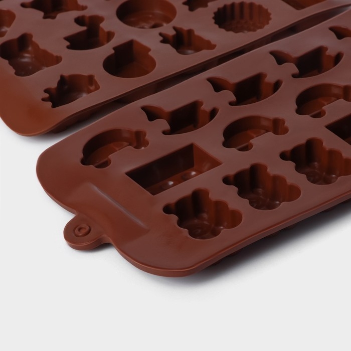 Набор форм для конфет и шоколада Доляна &laquo;Игрушки&raquo; 3 шт, силикон, цвет коричневый