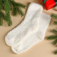 Подарочный набор новогодний &laquo;Все мечты сбудутся&raquo;:Чай новогодний чёрный 50 г., крем-мед с клубникой 120 г., носки 36 - 39 размер, термос 500 мл.