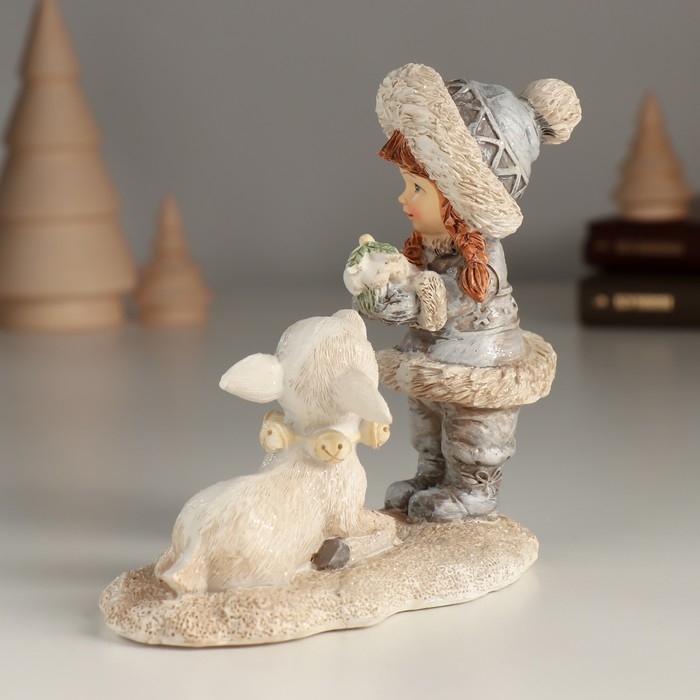 Сувенир полистоун "Малышка и белый оленёнок" 12,5х6,5х11,5 см