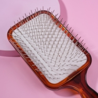 Расчёска массажная, широкая, 9 &times; 24,5 см, цвет &laquo;янтарный&raquo;