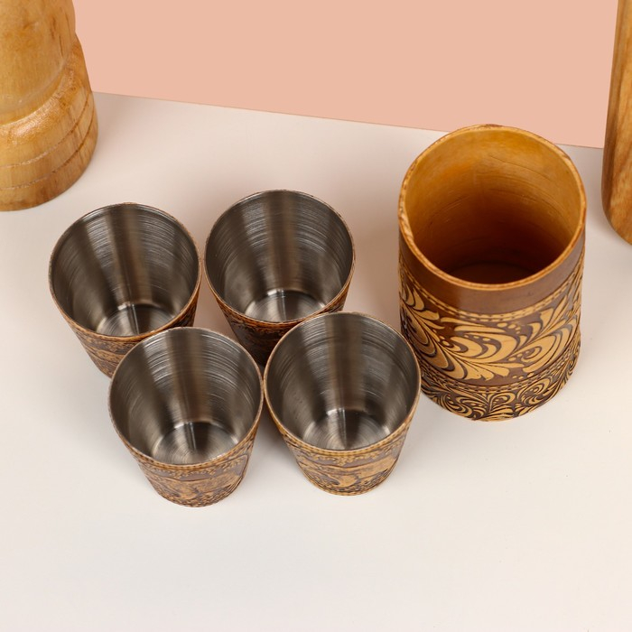 Набор стопок &laquo;Медведь&raquo;, 4 шт, в футляре, 4,5&times;4,5&times;9 см, береста