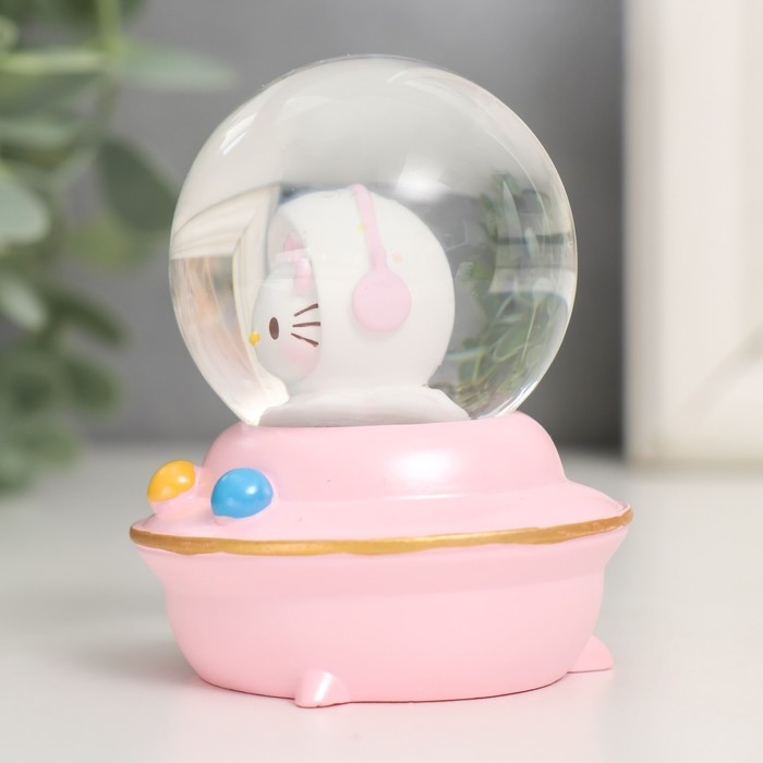 Сувенир полистоун водяной шар свет Сувенир полистоун водяной шар свет "Зверёк-космонавт" МИКС 7х5,5х5,5 см