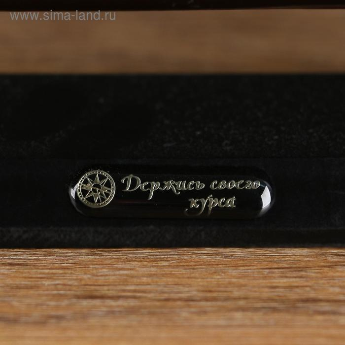 Корабль сувенирный средний «Фугас», борта тёмные с белой полосой, 45х50х9 см, микс Корабль сувенирный средний «Фугас», борта тёмные с белой полосой, 45х50х9 см, микс