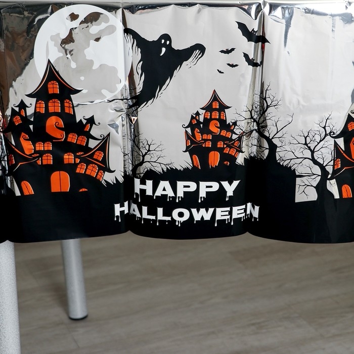 Скатерть &laquo;Замок призраков&raquo;, 137 &times; 183 см