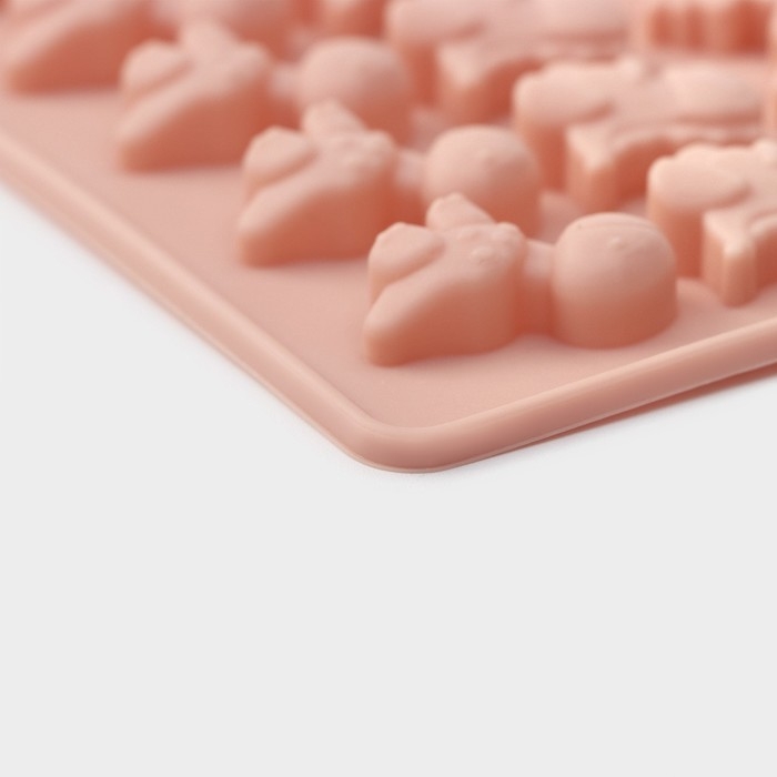 Форма для мармелада Доляна «Дино», силикон, 19×11,7 см, 48 ячеек (1,9×1 см), цвет МИКС Форма для мармелада Доляна «Дино», силикон, 19×11,7 см, 48 ячеек (1,9×1 см), цвет МИКС