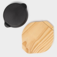 Сковорода &laquo;Круг с ручками&raquo;, d=15,5 см, на деревянной подставке