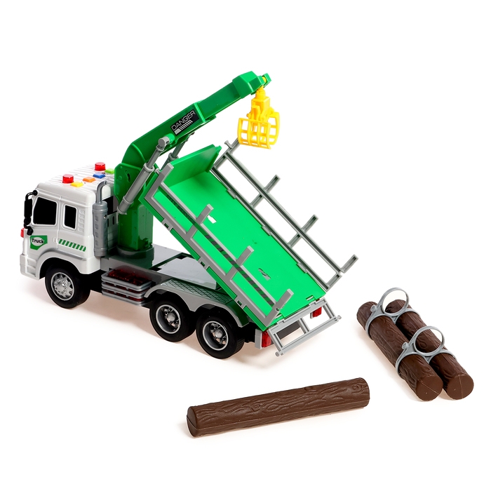 Грузовик «Лесовоз», инерция, 1:16, световые и звуковые эффекты Грузовик «Лесовоз», инерция, 1:16, световые и звуковые эффекты
