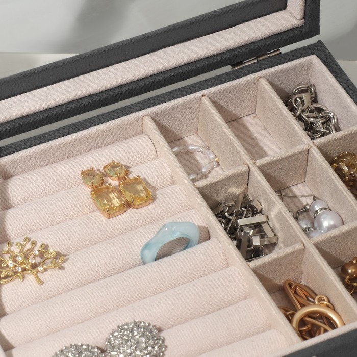 Подставка для украшений &laquo;Шкатулка&raquo;, флок, 7 полос, 20&times;15&times;5 см, цвет серо-бежевый