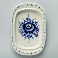 Маслёнка &laquo;Тюльпан&raquo;, 16х10,5х10 см, гжель