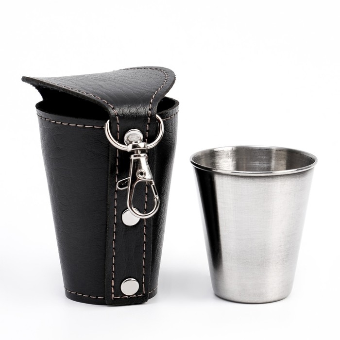 Подарочный набор 5 в 1: фляжка 1.3 л, 4 стопки по 75 мл, в чехле