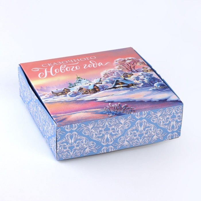 Подарочная коробка новогодняя складная &laquo;Зимняя сказка&raquo;, 16.5 &times; 16,5 &times; 5 см