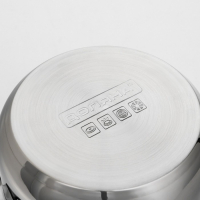 Кастрюля из нержавеющей стали Доляна «Чёрная ночь», 2,2 л, с крышкой Кастрюля из нержавеющей стали Доляна «Чёрная ночь», 2,2 л, с крышкой