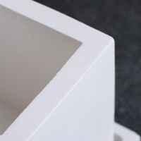 Фигурное кашпо "Куб с поддоном" белое 0 25 л/ 8х6х6см Фигурное кашпо "Куб с поддоном" белое 0 25 л/ 8х6х6см