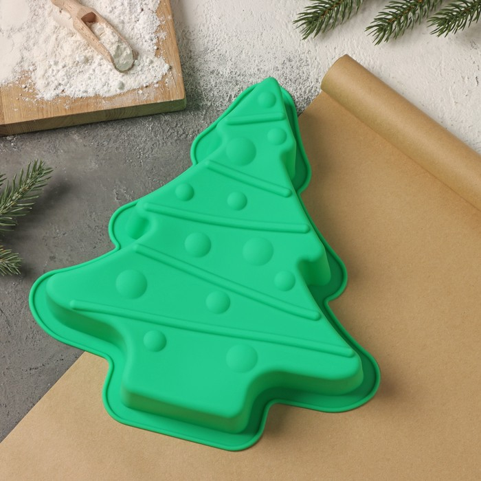 Форма для выпечки Доляна &laquo;Ёлочка с гирляндой&raquo;, силикон, 27&times;25 см, цвет зелёный
