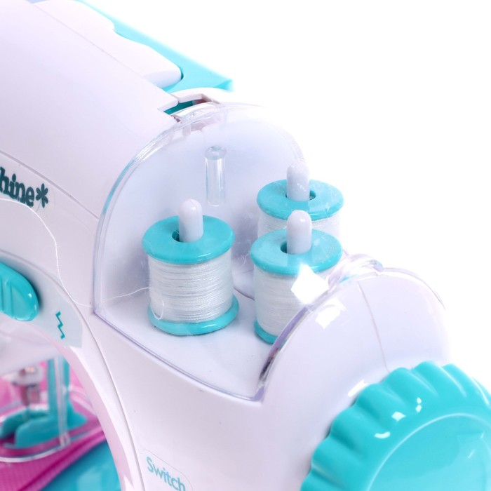 Швейная машинка &laquo;Рукодельница&raquo;, 3 катушки