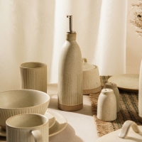 Бутылка керамическая для масла и соуса SL Home «Виенто», 500 мл, 7×26 см, цвет бежевый Бутылка керамическая для масла и соуса SL Home «Виенто», 500 мл, 7×26 см, цвет бежевый