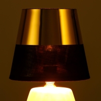 Абажур Е14 черно-золотой 15х15х13,3 см Абажур Е14 черно-золотой 15х15х13,3 см