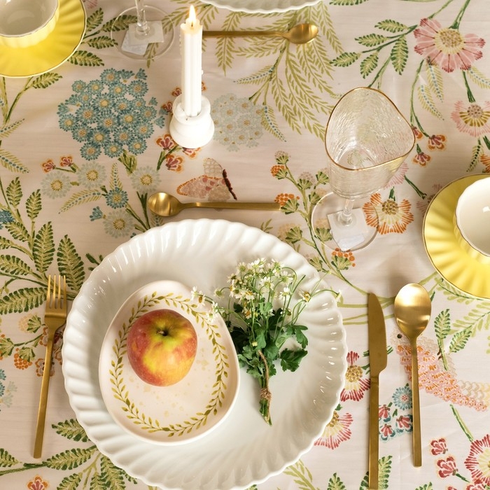 Скатерть Доляна "Летние цветы" 145х300 см, 100% п/э