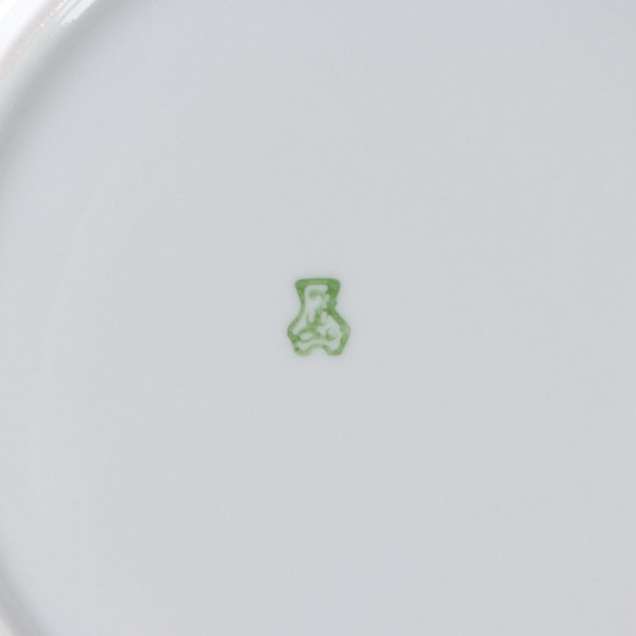 Тарелка фарфоровая &laquo;Лев&raquo;, d=24 см, белая