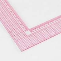 Линейка для кроя и шитья, премиум, 21,5 &times; 21,5 см, толщина 1,5 мм, цвет прозрачный