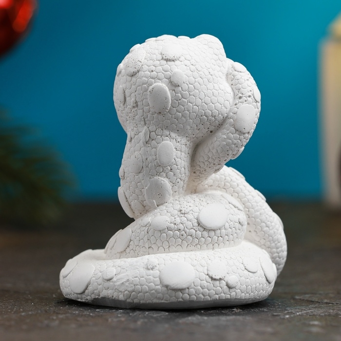 Новый год. Символ 2025. Фигура для раскраски Новый год. Символ 2025. Фигура для раскраски "Змея подглядывает", 5,5 х 6,5 см