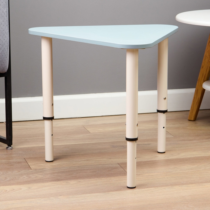 Стол Треугольник растущий гр.0-3 на металлокаркасе, Дастин грин