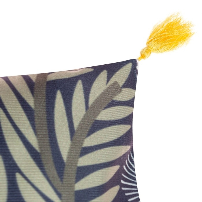 Наволочка декоративная с кисточками Этель &laquo;Солнце&raquo;, 43х43 см