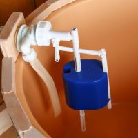 Обливное устройство из липы "Русская забава", 20л, пластиковая вставка Обливное устройство из липы "Русская забава", 20л, пластиковая вставка