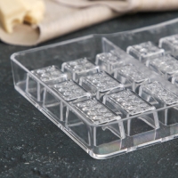 Форма для конфет и шоколада «Лего», 24 ячейки, 20×12×2,5 см, глубина 1,5 см, цвет прозрачный Форма для конфет и шоколада «Лего», 24 ячейки, 20×12×2,5 см, глубина 1,5 см, цвет прозрачный