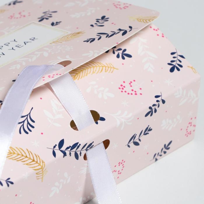 Коробка подарочная новогодняя складная &laquo;Новогодняя&raquo;, 16.5 х 12.5 х 5 см, Новый год