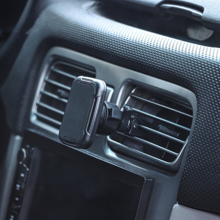 Держатель телефона магнитный в дефлектор, вращение 360&deg;, черный