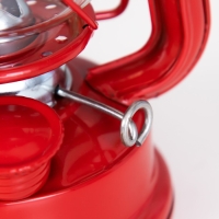 Керосиновая лампа декоративная красный 9,5х12,5х19 см RISALUX Керосиновая лампа декоративная красный 9,5х12,5х19 см RISALUX