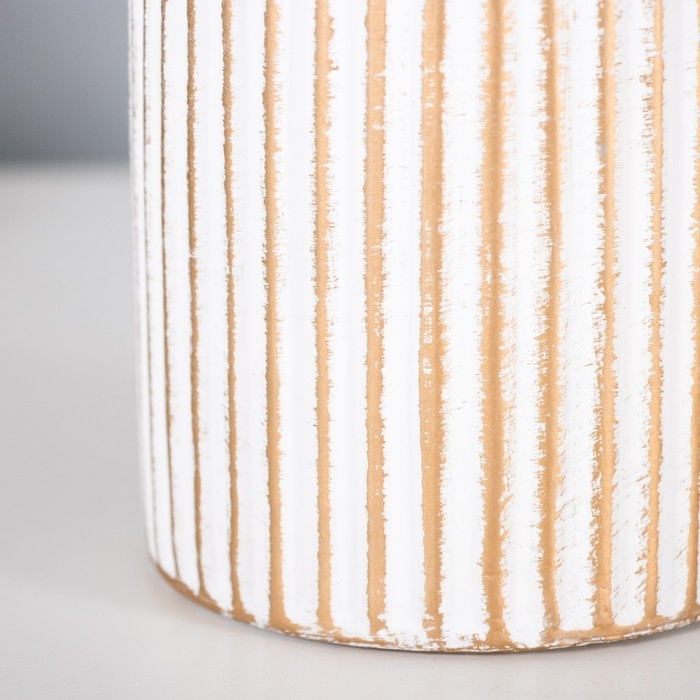 Настольная лампа "Инести" Е14 40Вт бело-золотой 22х22х36 см RISALUX