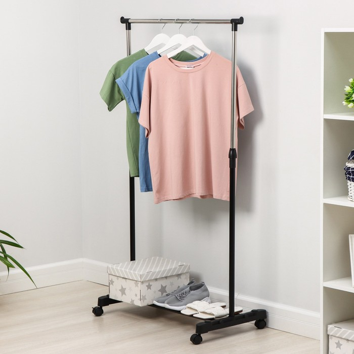 Стойка - вешалка напольная для одежды Доляна, телескопическая 90(160) см, 1 перекладина, 80&times;43 см, цвет чёрный/хромированный