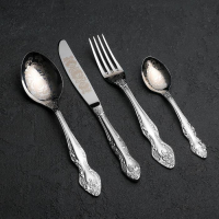 Набор столовых приборов «Тройка», 24 предмета, художественная роспись, декоративная коробка Набор столовых приборов «Тройка», 24 предмета, художественная роспись, декоративная коробка