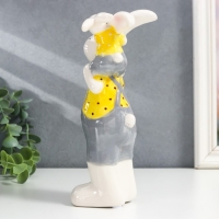 Сувенир керамика "Зайка на плечах у папы" жёлтый, 10х9,5х21 см Сувенир керамика "Зайка на плечах у папы" жёлтый, 10х9,5х21 см