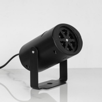 Световой прибор «Снежинки и игрушки», 2 картриджа, свечение мульти, 220 В Световой прибор «Снежинки и игрушки», 2 картриджа, свечение мульти, 220 В