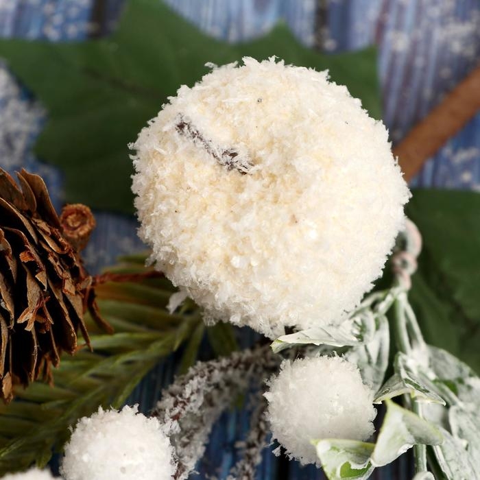 Декор Декор "Зимнее очарование" белое яблоко шишка зелень, 23 см