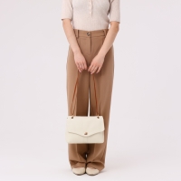 Сумка-мессенджер на клапане, цвет белый Сумка-мессенджер на клапане, цвет белый