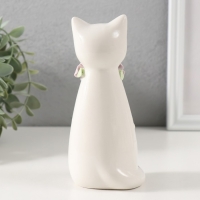 Сувенир керамика "Котик белый сидящий с цветочным ошейником" 6,5х6,2х14,3 см