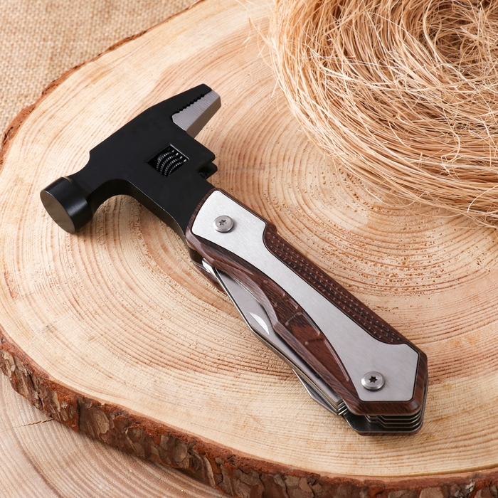 Мультитул 8в1 с молотком и разводным ключом Мультитул 8в1 с молотком и разводным ключом