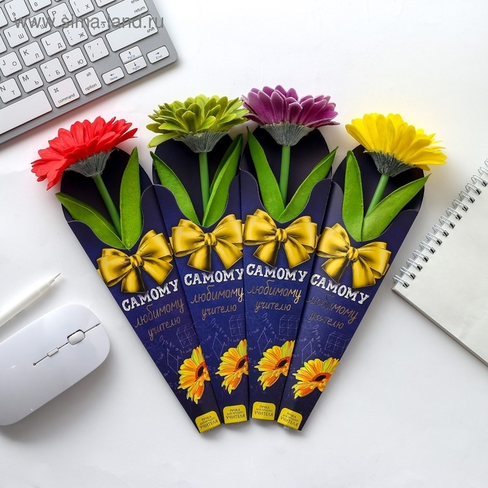 Подарочная ручка прикол «Самому любимому учителю», пластик, синяя паста, 0.5 мм Подарочная ручка прикол «Самому любимому учителю», пластик, синяя паста, 0.5 мм