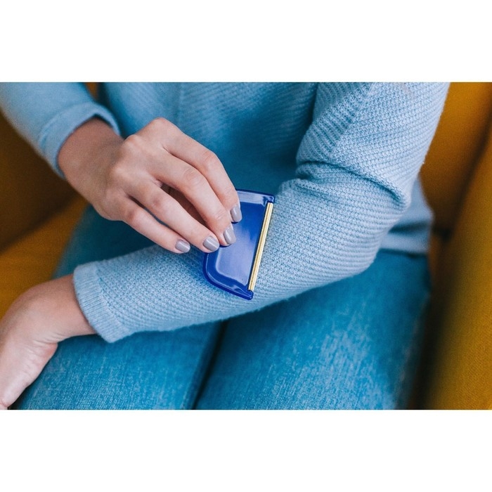 Щётка для удаления катышков, 8 × 4 × 0,5 см Щётка для удаления катышков, 8 × 4 × 0,5 см