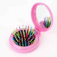 Набор детской косметики в чемодане &laquo;Самой красивой&raquo;, тени, резинки для волос, блески для губ, глиттер, лаки для ногтей, наклейки, пилочка, расчёска, кисти, косметичка